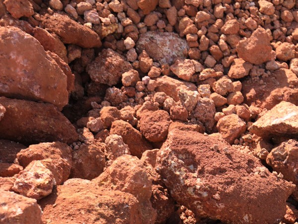 As a supplier of raw material minerals, we are exporters of bauxite ore from Kenya